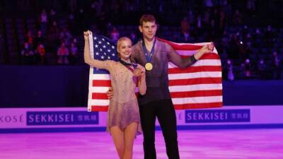 Figure skating - Americans Knierim and Frazier win pairs world title