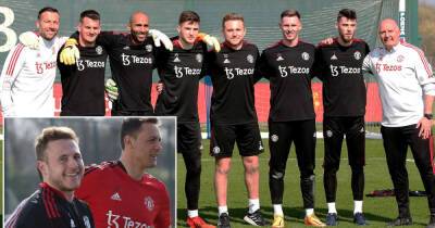 Jurgen Klopp - Tom Heaton - David De-Gea - Luis Díaz - Lee Grant - Manchester United's goalkeepers meet Paul Woolston - msn.com - Manchester - Portugal