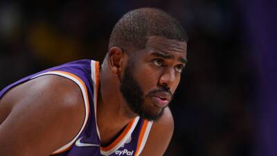 Phoenix Suns clinch top seed in NBA playoffs in Chris Paul's return from broken thumb