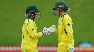 Australia maintains unbeaten Women's Cricket World Cup run with five-wicket win over Bangladesh