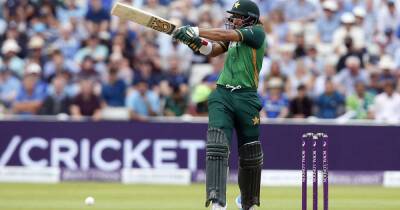 Cameron Green - Nathan Lyon - Kenneth Maxwell - Cricket-Imam holds firm as Pakistan reach 136-2 at lunch chasing 351 - msn.com - Australia - Pakistan -  Lahore -  Mumbai