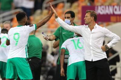 Saudi football chief praises ‘intelligent leader’ Renard, promises Jeddah party after World Cup qualification - arabnews.com