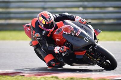 Tom Sykes - First pics: Sykes makes PBM Ducati BSB debut - bikesportnews.com - Britain