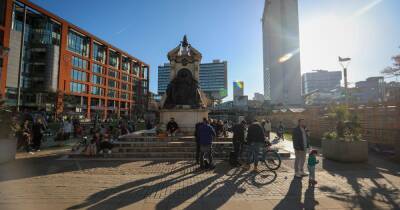 Big screens in Piccadilly Gardens will broadcast Ukraine music fundraiser