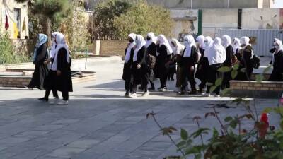 Afghan girls sent home as Taliban closes schools - france24.com - France - Brazil - South Africa - Afghanistan