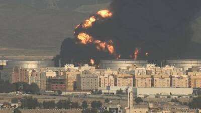 Max Verstappen - Lewis Hamilton - Charles Leclerc - Fire breaks out 12 miles from Saudi Arabian Grand Prix circuit in Jeddah - bt.com - Britain - Saudi Arabia -  Jeddah