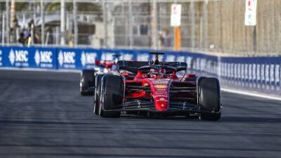 F1 Libres 1 y 2 en Arabia Saudí: resultados, resumen y reacciones de Alonso y Sainz en Yeda