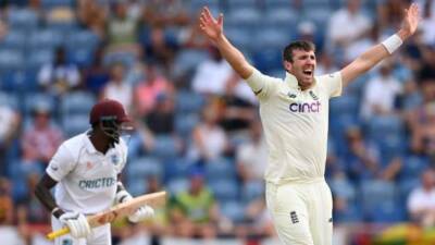 Chris Woakes - Joshua Da-Silva - England in West Indies: Joshua da Silva nudges hosts into ascendency on day two - bbc.com - Grenada