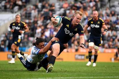 Aaron Smith - Caleb Clarke - Blues consign luckless Highlanders to another defeat - news24.com