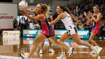 Adelaide Thunderbirds beat Collingwood Magpies 54-50 in Super Netball opener