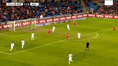 ¡Mamma mía! Odegaard se inventa uno de sus mejores goles de siempre con Noruega - en.as.com - Madrid