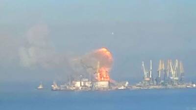 Ucrania hunde un potente buque ruso en el Mar de Azov
