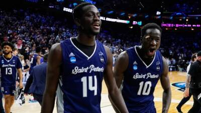 Saint Peter's first No. 15 seed to advance to Elite Eight with win over Purdue - tsn.ca -  Kentucky - county Murray - state North Carolina - county Wells - Jersey