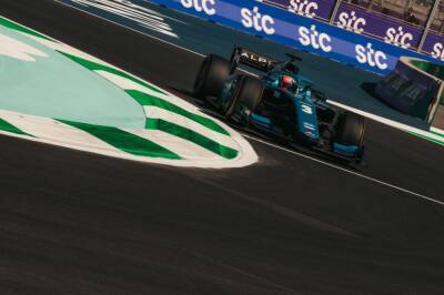 LIVE: Saturday qualifying session for Saudi Arabian Grand Prix