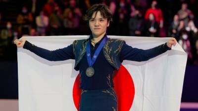 Japan's Shoma Uno wins figure skating worlds while American Vincent Zhou takes bronze