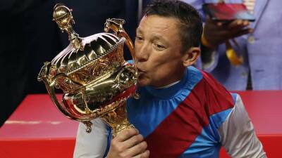 Frankie Dettori seals his fourth Dubai World Cup with victory on Country Grammer