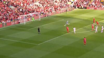 La magia es eterna: el golazo con delicatessen incluida de Rivaldo a sus 49 años en el Barça Leyendas - en.as.com - Madrid