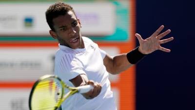 Canada's Auger-Aliassime falls in straight sets in 2nd round of Miami Open