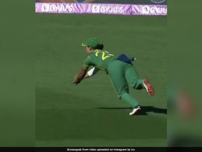 Watch: South Africa's Chloe Tryon Takes Stunning Catch To Dismiss Smriti Mandhana In Women's World Cup Match