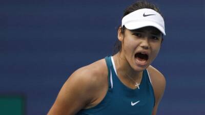 Emma Raducanu - Petra Martic - Raducanu explota: "Es injusto, dedico 12 horas al tenis..." - en.as.com - Usa