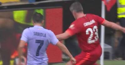 Johan Cruyff - Steven Gerrard - Kenny Dalglish - Jamie Carragher - Darren Bent - Watch: Carragher pulls off superb Cruyff turn for Liverpool legends - msn.com - Netherlands - Argentina