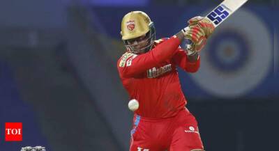 IPL 2022: Odean Smith's eight-ball 25 for Punjab Kings has fans in awe - timesofindia.indiatimes.com - Jamaica -  Mumbai -  Bangalore