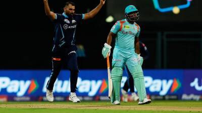 Quinton De-Kock - Matthew Wade - IPL 2022: Mohammed Shami In Top Form For Gujarat Titans As He Dismantles Lucknow Super Giants Top Order - sports.ndtv.com - India -  Mumbai