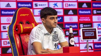 Pedri: "No me pesa llevar el '10' de la Selección" - en.as.com