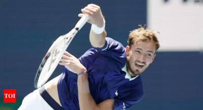 Andy Murray - Roberto Bautista Agut - Pedro Martinez - Daniil Medvedev breezes into last 16 in Miami - timesofindia.indiatimes.com - Russia - Spain - Usa - county Miami -  Martinez