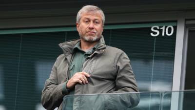 Chelsea owner Roman Abramovich 'poisoned' during Ukraine-Russia peace talks in early March - reports