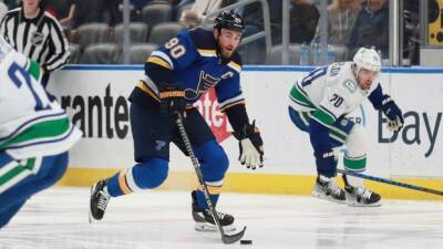 Bruce Boudreau - Ville Husso - Tarasenko's three-point game powers Blues past Canucks - tsn.ca - county St. Louis -  Vancouver