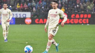 Maldini se cita con el Madrid