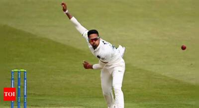 Sri Lankans - Middlesex's Thilan Walallawita granted British citizenship - timesofindia.indiatimes.com - Britain - Sri Lanka