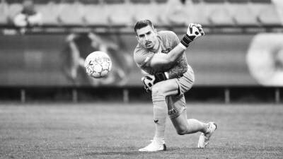 Belgian footballer Miguel van Damme dies aged 28 after long battle with leukaemia