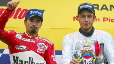 Valentino Rossi - Rossi se acerca a Biaggi - en.as.com