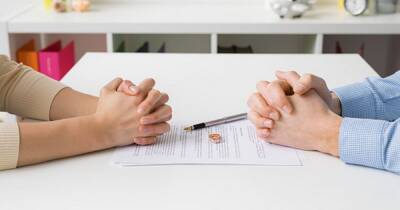 Thousands of couples in UK are rushing to file for divorce before Wednesday - manchestereveningnews.co.uk - Britain