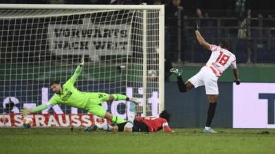Leipzig surge into German Cup semis