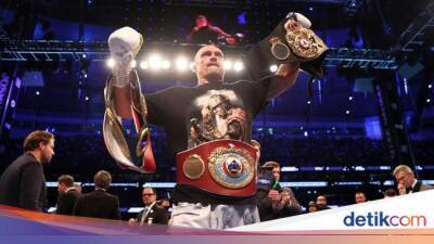 Anthony Joshua - Oleksandr Usyk - Usyk Fokus Bela Ukraina, Tak Pikirkan Rematch Lawan Joshua - sport.detik.com -  Kiev
