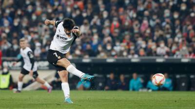 VALENCIA CF | ATHLETIC | Aprobados y suspensos del Valencia: Guedes se va a Sevilla - en.as.com