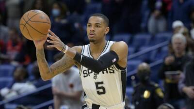 Bouncing ball off NBA ref costs $27,000 - 7news.com.au -  San Antonio -  Memphis