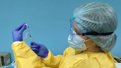 COVID en España, en directo hoy: vacunas, Ómicron, fin de las mascarillas, cuarentena... - en.as.com