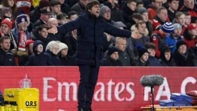 Antonio Conte must decide between carrot and stick as Tottenham chase top-four spot