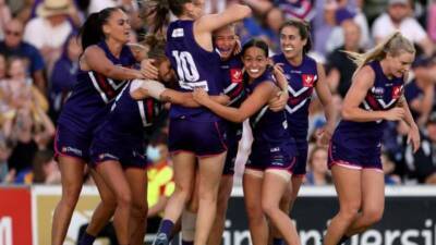 AFLW rising star ruptures ACL on birthday - 7news.com.au