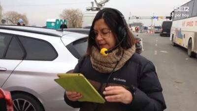 El emotivo editorial de Àngels Barceló en la frontera de Ucrania