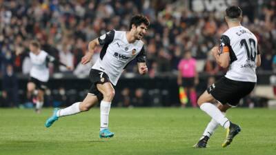 Copa del Rey: Valencia 1-Athletic 0 | El estilo Guedes abre La Cartuja