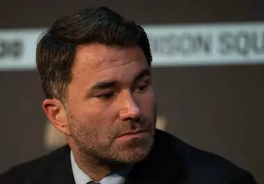 Eddie Hearn - Eddie Hearn Floors Right-Hand Man Frank Smith With Brutal Body Shot As The Matchroom Duo Show Off Their Boxing Skills - sportbible.com - county Smith - county San Diego