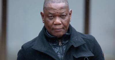 Estranged husband knocked wife's glasses off during 'fight over dog food' in front of nine-year-old daughter - manchestereveningnews.co.uk