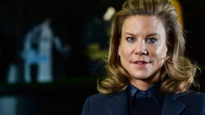 Vladimir Putin - Amanda Staveley - Amanda Staveley: Newcastle co-owner says unfair Chelsea's Roman Abramovich has to sell - bbc.com - Russia - Ukraine - Saudi Arabia