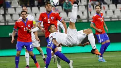 Luis Suarez - ¡Fin al sueño! Qatar se mira por TV - AS Chile - en.as.com - Qatar - Colombia - Chile