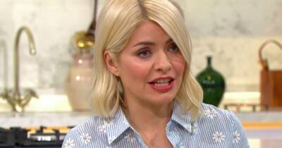 Holly Willoughby suffers unfortunate 'predictive text' blunder in Instagram post